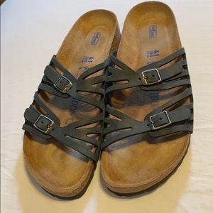 New ✨❤️ Birkenstock Granada soft footbed sandal